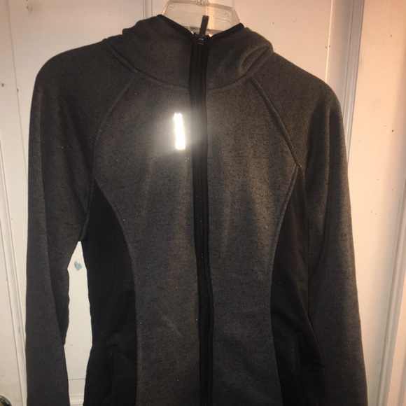 USED Reebok Jacket Medium - Picture 2 of 9